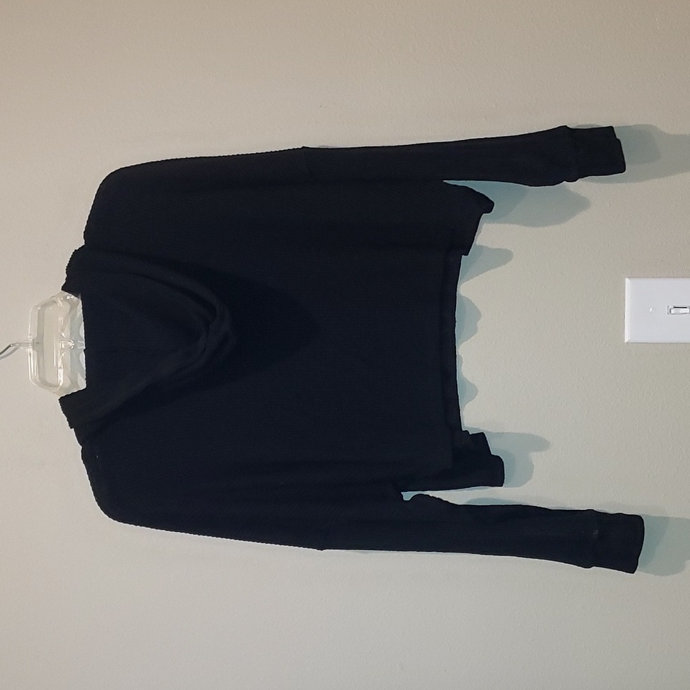 Outlaw Cropped Hoodie Top - Picture 3 of 10